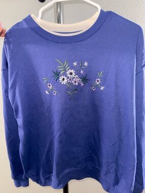 Jaclyn Smith Blue Floral Crewneck Sweatshirt with Embroidered Blooms